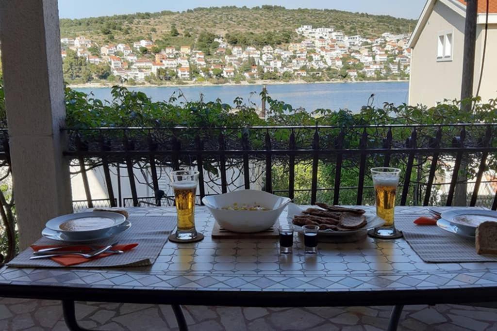 Apartman Mladen Daire Trogir Dış mekan fotoğraf