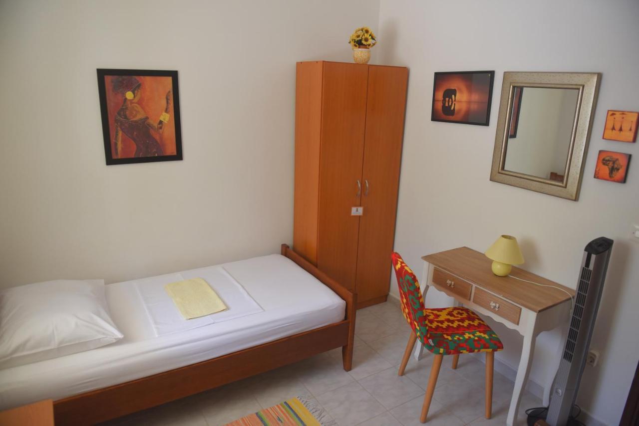 Apartman Mladen Daire Trogir Dış mekan fotoğraf